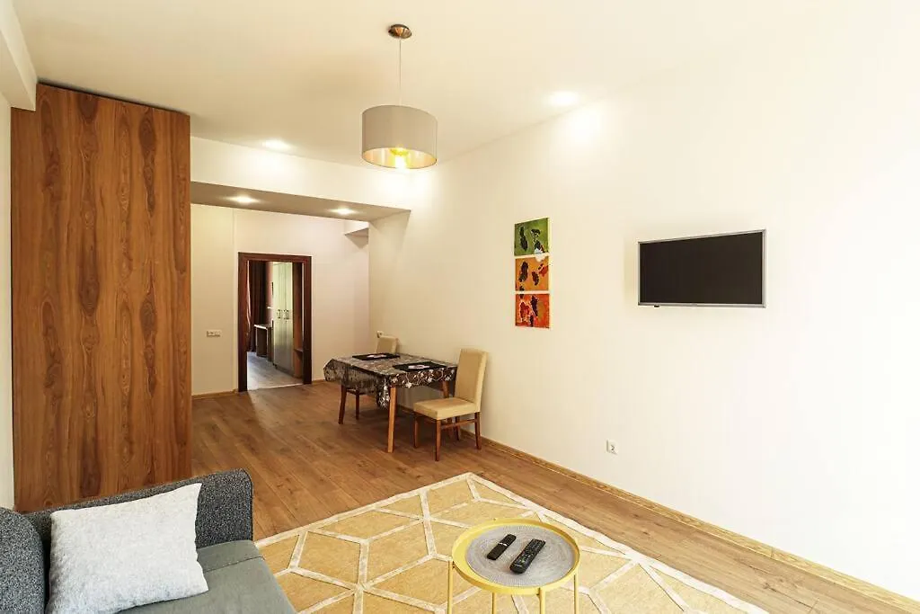 Cozy 1Br Apartment In Historical Part- By Wehost Tbilisi