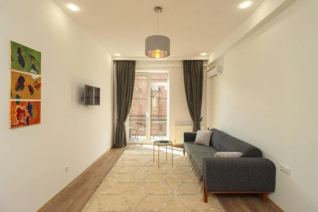 Cozy 1Br Apartment In Historical Part- By Wehost Tbilisi 0*,
