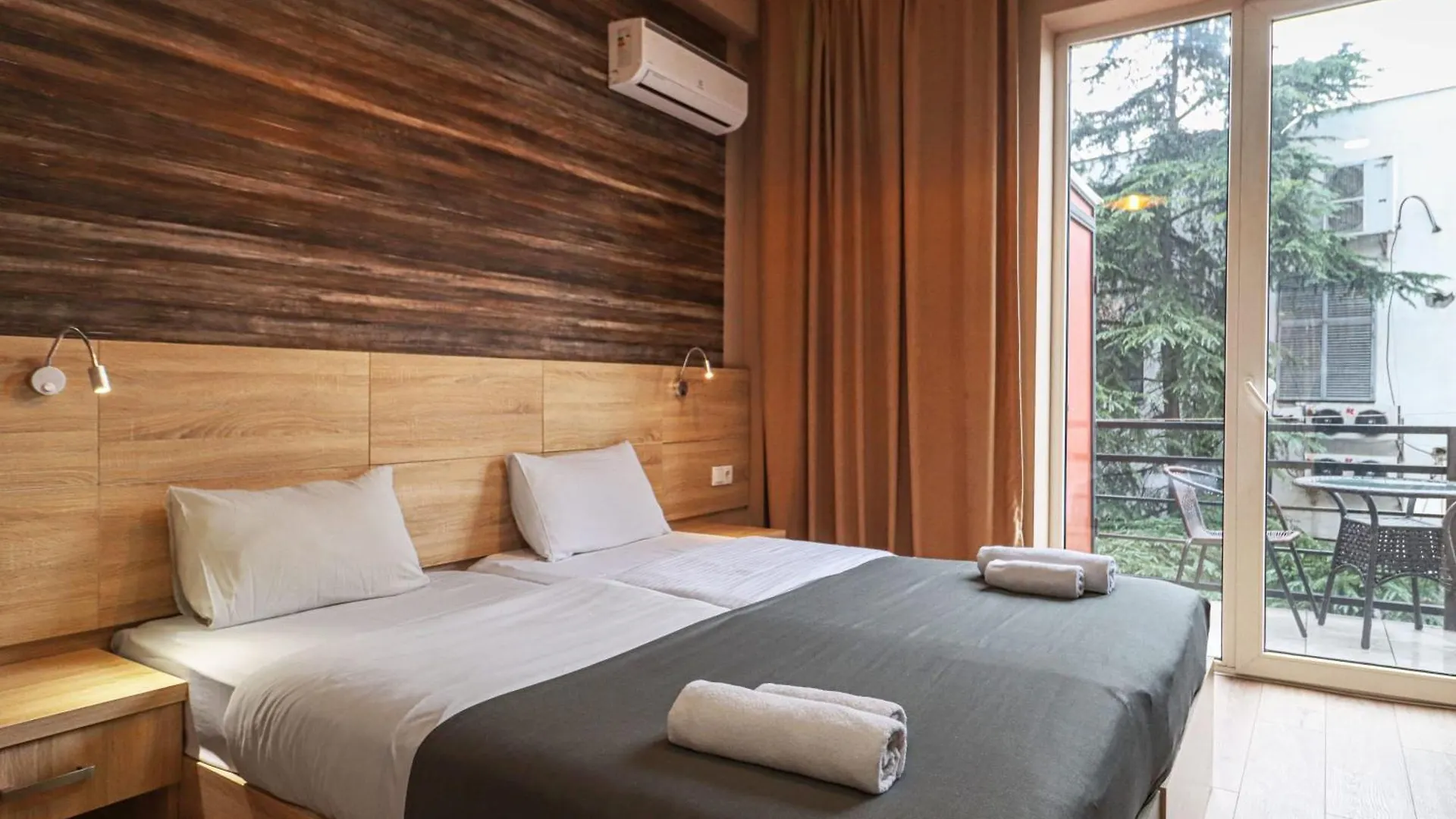 Cozy 1Br Apartment In Historical Part- By Wehost Tbilisi Geórgia